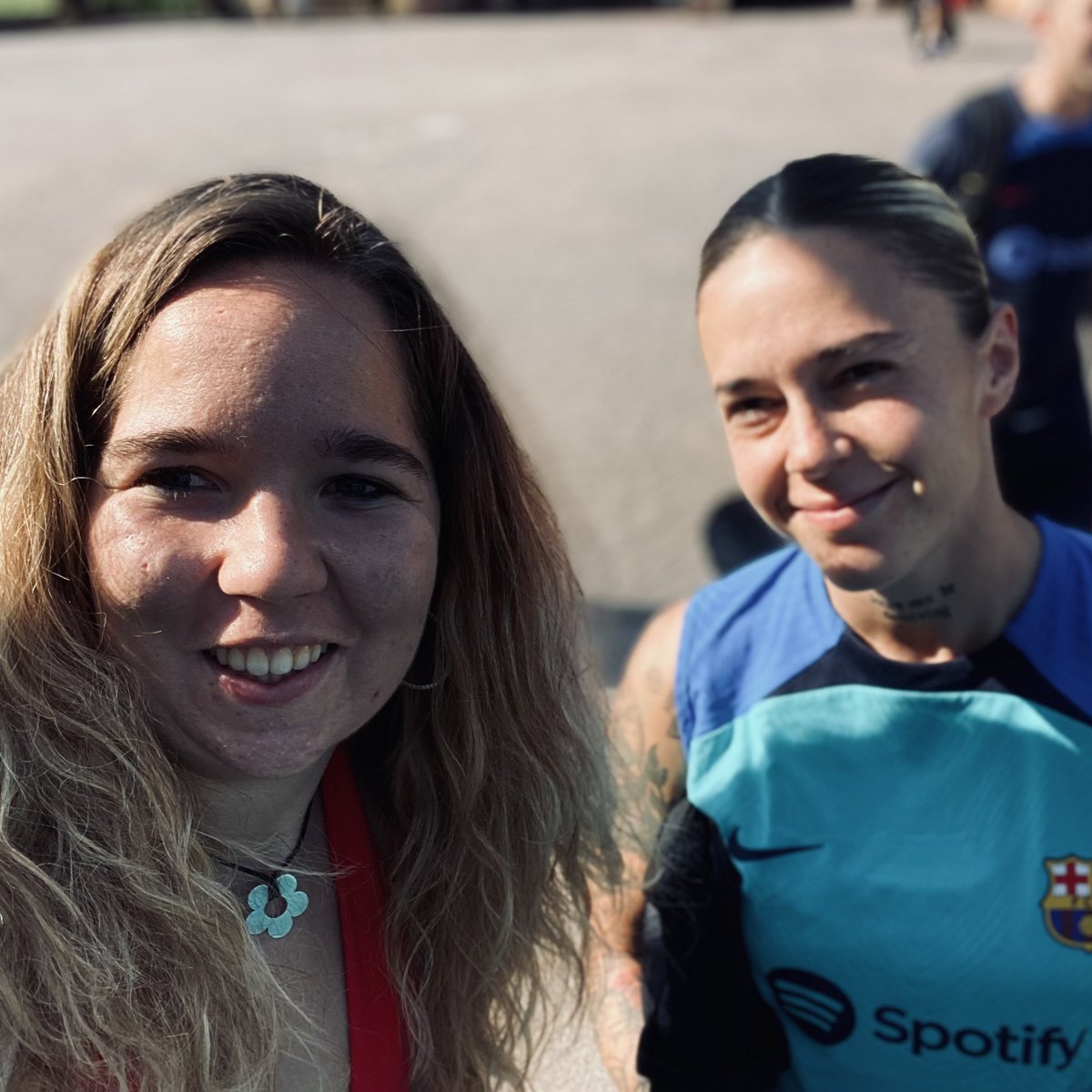 julia23cule's tweet image. 𝔇𝔯𝔢𝔞𝔪𝔰 𝔠𝔬𝔪𝔢 𝔱𝔯𝔲𝔢 ❤️‍🩹⚽️✨
Elles el meu refugi❤️
Gràcies per fer-me feliç, sempre despres de la tormenta arriba la calma🤍