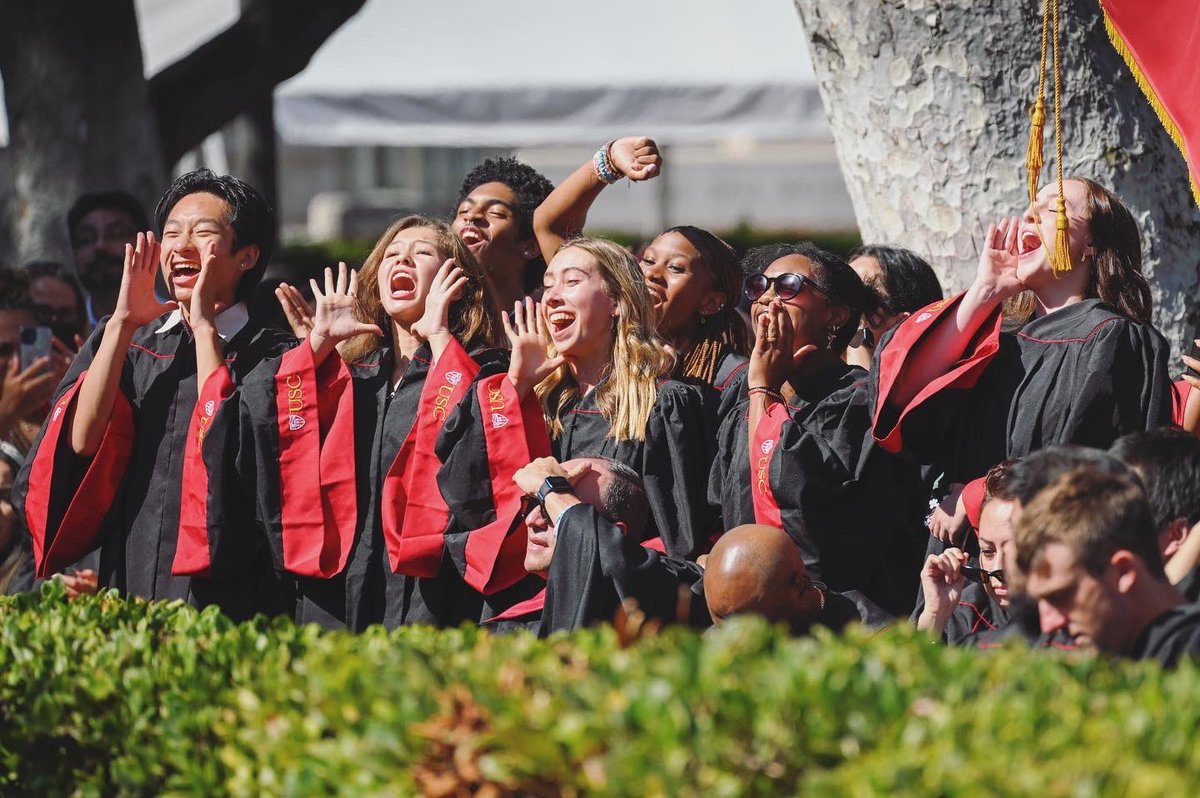 Carol Folt tweet media