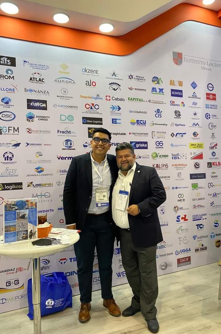 MUNDO_ALACAT's tweet photo. ¡El Instituto Superior de Estudios Logísticos #ISELOGIS presente en The Logistics World | Summit & Expo 2022!
Alberto Zárate, coordinador general, compartió con los visitantes en el stand de @AMACARGA, los cursos y talleres que ofrecen. https://t.co/XOKcL4wsNo