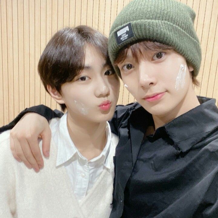 GAYNHYPENOFC's tweet photo. [#CATH 🦌] 생일 축하해 헨리! 나는 네가 정말 특별한 날을 보내고 영원히 행복하길 바래. 나는 당신을 오래전부터 알고 있었고 당신에게 많은 애정을 가지고 있습니다. 사랑해, 생일 축하해! 🎂🫶 https://t.co/2anAKiNzzx