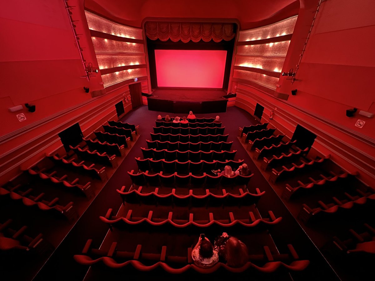 CraigStoneUK's tweet photo. Wellington Cinema - looking splendid from upstairs ๐คฉ
#Grease #Wellington #Somerset #Film #riponj https://t.co/EBRb7DchEz