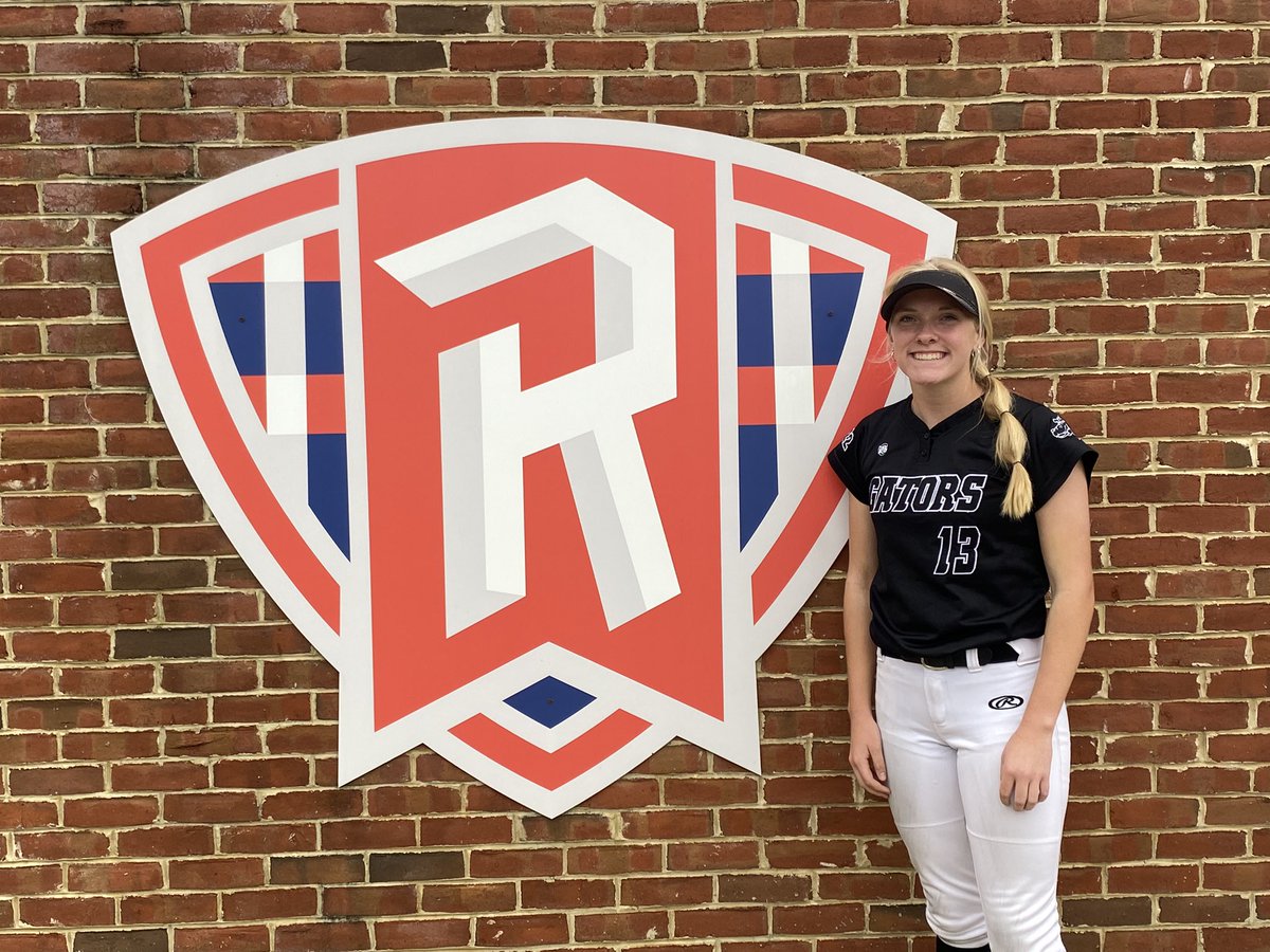 abbybossler9's tweet photo. I’m excited to announce my verbal commitment to continue my academic and athletic career playing D1 softball at Radford University! @RadfordSoftball @atasler22 @marissa_yow @INGatorsCraft @LadyEddies_SB @EddiesAthletics @_SharpTraining https://t.co/6PBjZ8ISGv