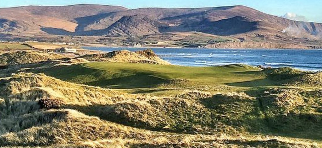 GreatGolfHoles's tweet photo. 17th Hole, Waterville Golf Links, co Kerry, Ireland https://t.co/7KiO301lcz