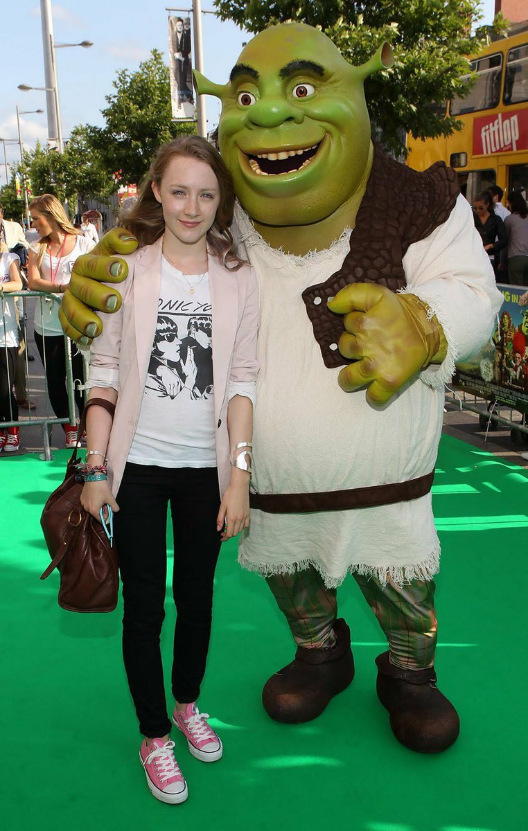 archivesaoirse's tweet photo. saoirse ronan and shrek https://t.co/e9wcR85ikH
