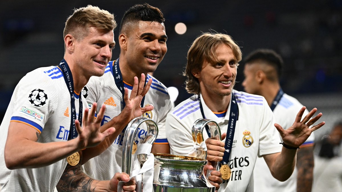theMadridZone's tweet photo. 2015-2022

• 4x Champions League
• 3x La Liga
• 3x UEFA Supercup
• 3x Club World Cup
• 3x Supercopa

End of an era. 🙏🏆 https://t.co/aW9bgqlNQE