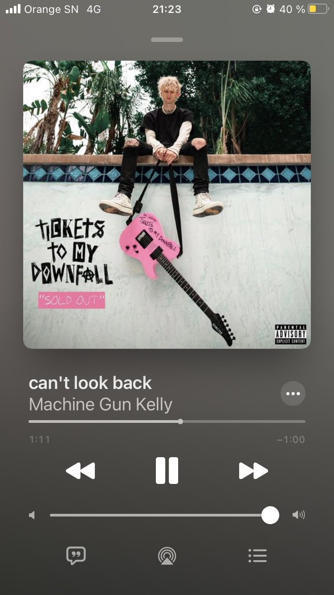 liloublack96's tweet photo. This one is too underrated 🫡 … and it deserves much more #machinegunkelly #ttmdf https://t.co/Bctn1G4Tya