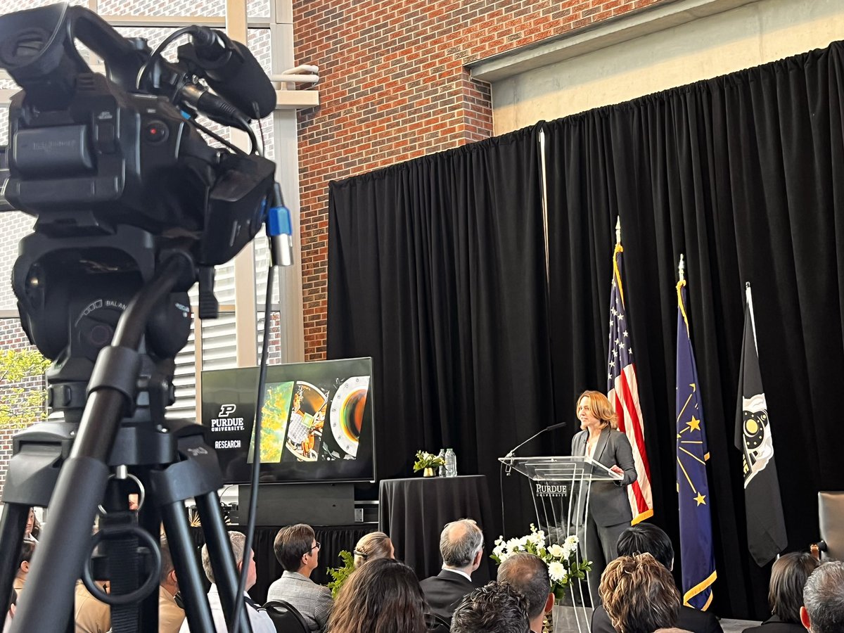DepSecDefHicks's tweet photo. Partnerships w/ research universities like @LifeAtPurdue are critical to the kinds of rapid innovation and research we need to maintain the US competitive edge against strategic competitors. This is where discovery happens &amp; we find #TheNextGiantLeap. https://t.co/haJE7MzOrN