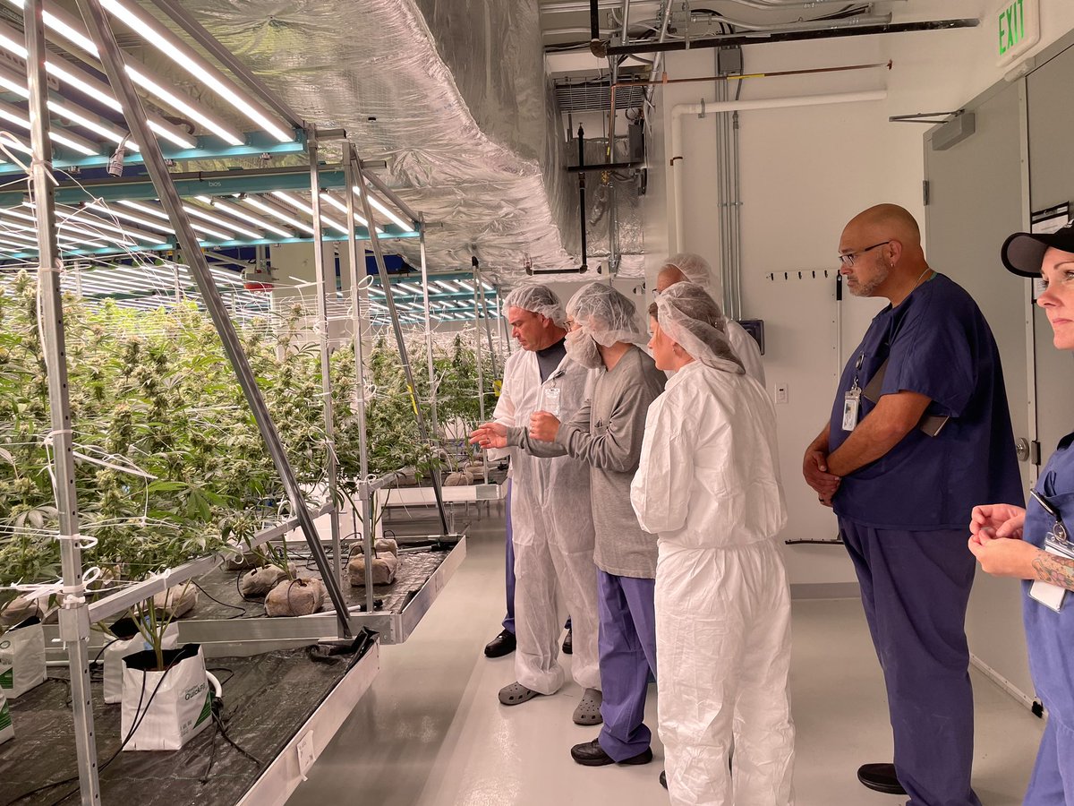AscendHoldings's tweet photo. Check it out: Our CEO, @AbnerKurtin visited the Mass Grow cultivation center in Athol, MA. He met up with Packaging manager, Rebecca Perrottet and Assistant Packaging Manager, Kerri Pacheco to see what’s happening behind the scenes. #LetsAscend $AAWH https://t.co/LqsiLwpWIH