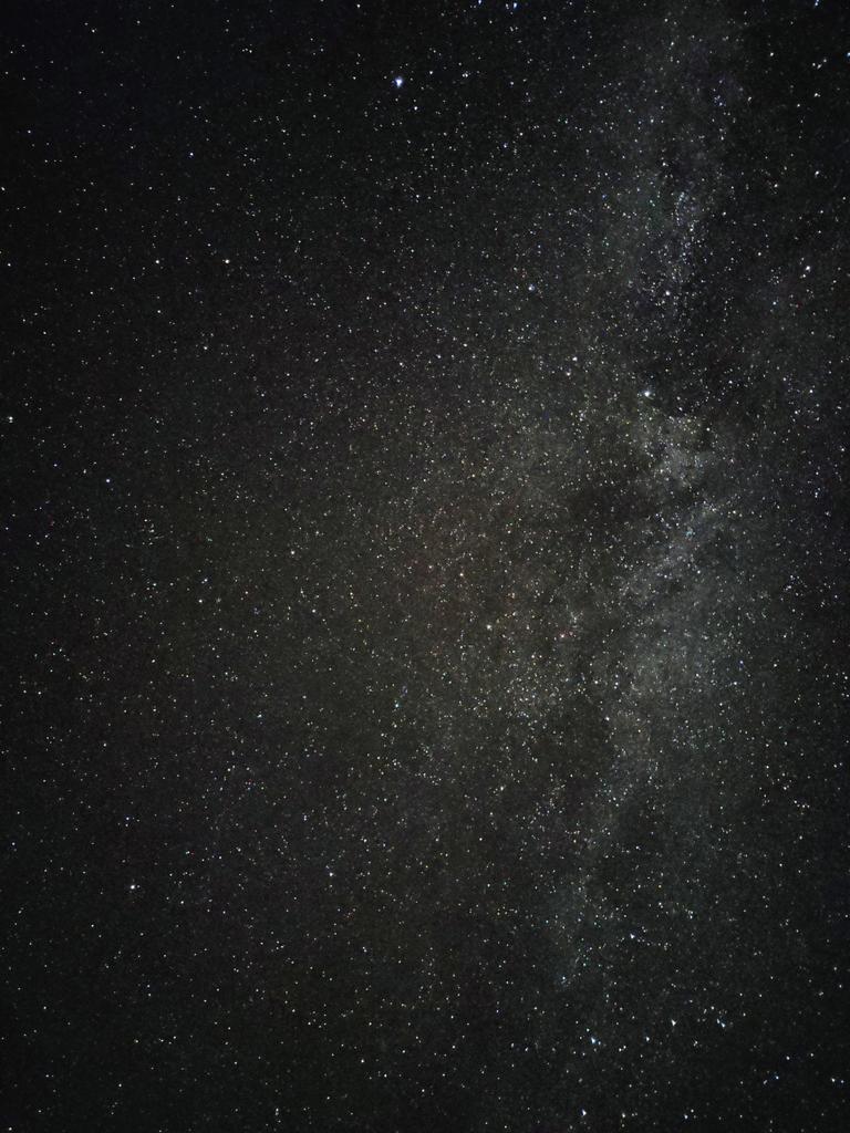 jlorper's tweet photo. Starry night https://t.co/AcFlhoVB8o