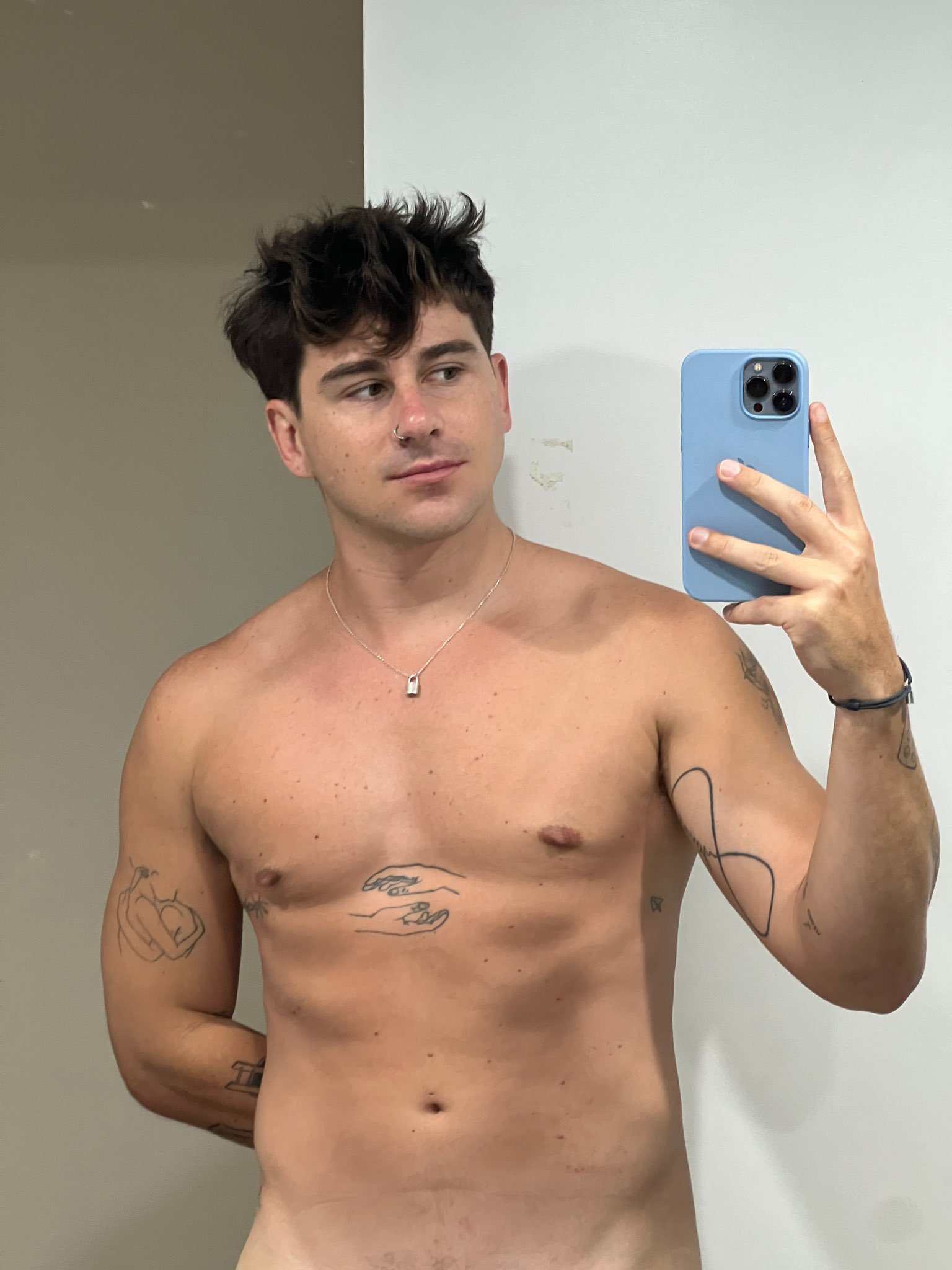 Aussieboyj 60K+ on Twitter: "Rt if I should do full nude on my OF 😜 https://t.co/POE7JTG79A