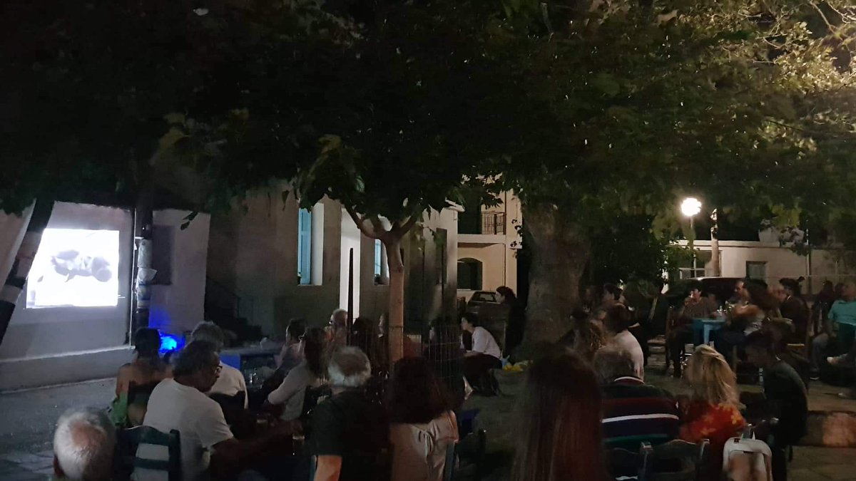 festkatiginetai's tweet photo. Ολοκληρώθηκε η 1η μέρα του #κατιγινεται #ikariakatiginetai με την προβολή του ντοκιμαντέρ"Γυναίκες μαχήτριες, η τριπλή απελευθέρωση μέρος Α' 1930-1949"του σκηνοθέτη Λ. Βαρδαρού Σας περιμένουμε αύριο με live ρεμπέτικα στη πλατεία της πλαγιάς #ikaria #plagiaikaria #plagiathevillage https://t.co/r2ORD7YPYz