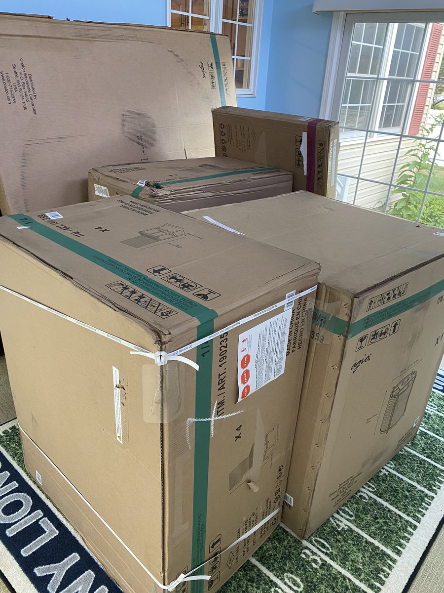 JUDougherty's tweet photo. Really wish Brad Jacobs or someone who could actually assist me with a terrible #CustomerService experience I am having with @XPOLogistics would reach out! One rep says one thing, another says something different! So much for white glove delivery! https://t.co/0Q1T3FnBTq