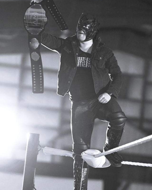 Wrestlevlogs's tweet photo. BREAKING NEWS! THE WRESTLEVLOGS CHAMPIONSHIP HAS BEEN VACATED!!! Due to mutual disagreements and scheduling issues Wrestlevlogs committee and Juventud Aerea have parted ways on the Wrestlevlogs Championship and have stripped the title leaving it vacant! https://t.co/BIZqfZditO