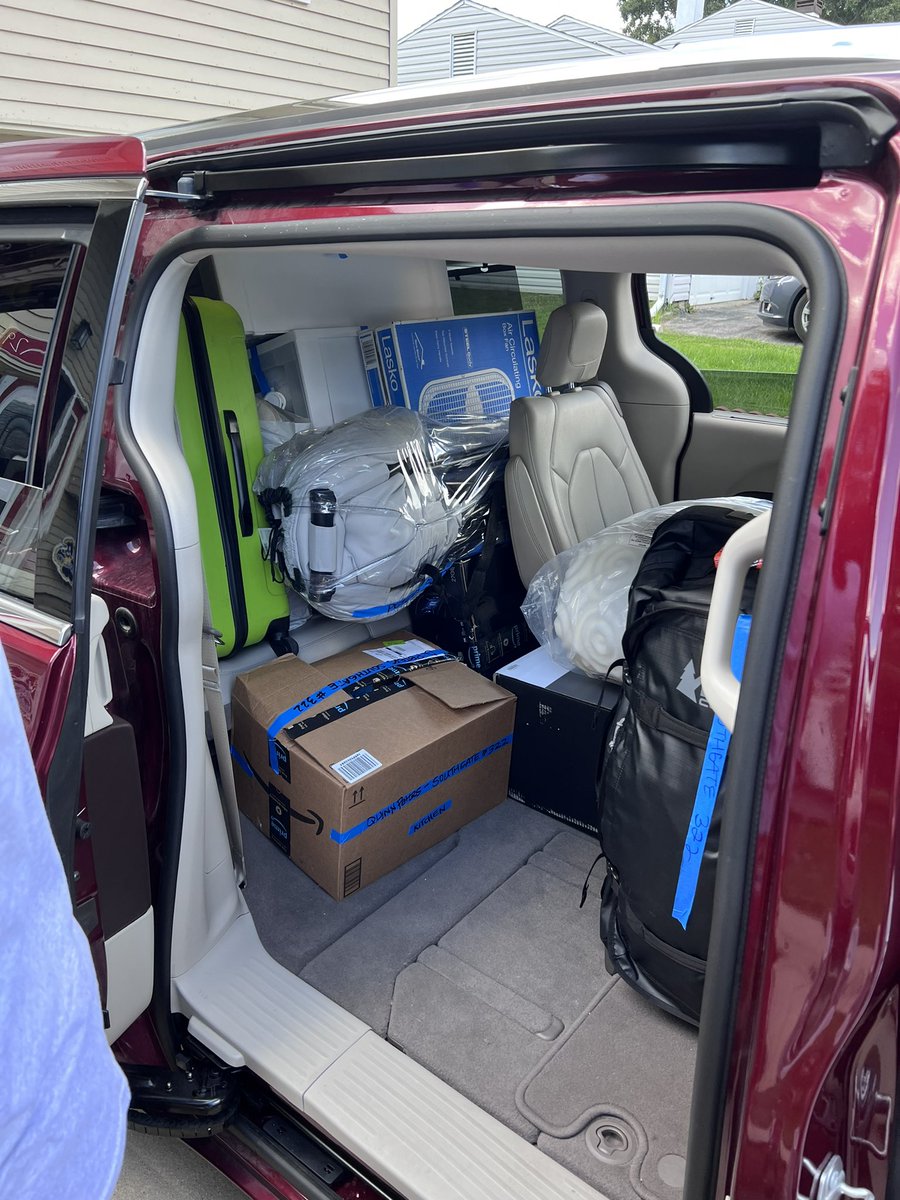 kpintoledo's tweet photo. And we’re off! #DukeBound #collegedropoff #OHtoNC https://t.co/GpiGJKjvTs