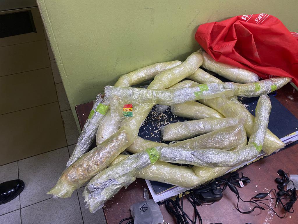 Police officers at the Portmore lock-up in St. Catherine intercepted two men who attempted to smuggle contraband. During a routine check of the cell block, the officers noticed the men walking to the back of the police compound with bags.