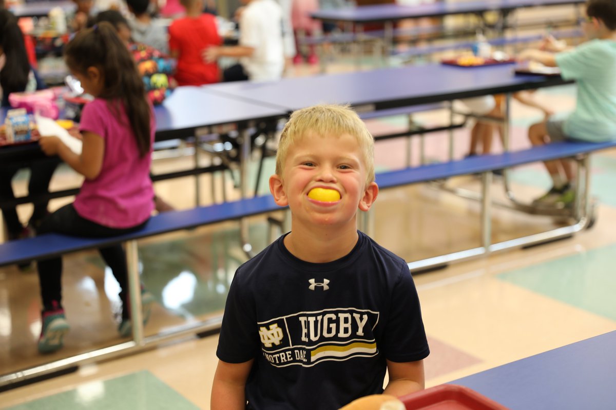 PHMschools's tweet photo. Day #2 of Dr. Thacker's #PHMBack2School was definitely not dull 🤣Check out our Facebook page https://t.co/KtxsxAdpyD throughout the night for photo gallery postings from @HorizonPhm @MFESMustangs @northpointstars @PVPumaPride &amp; Discovery https://t.co/fSPRfSAOb4
