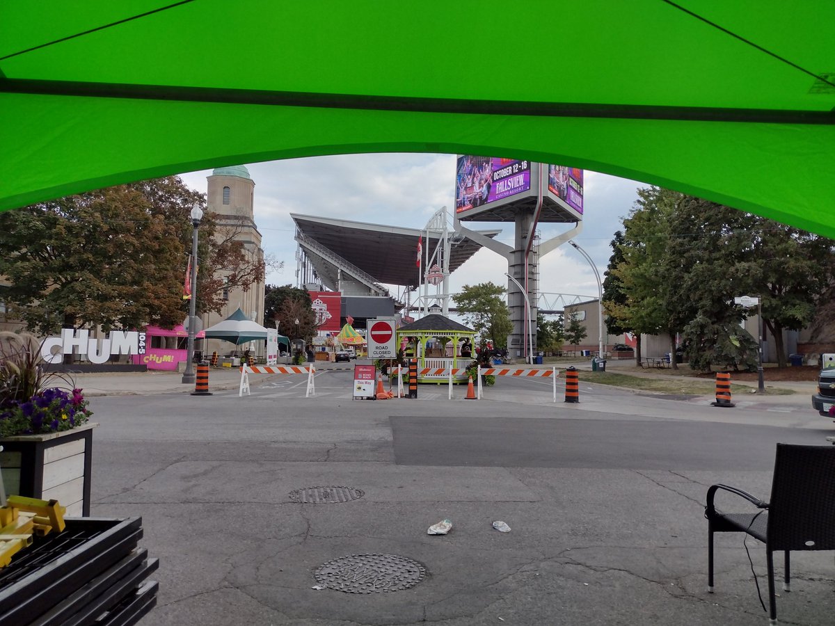 The calm before the storm #LetsGoToTheEx