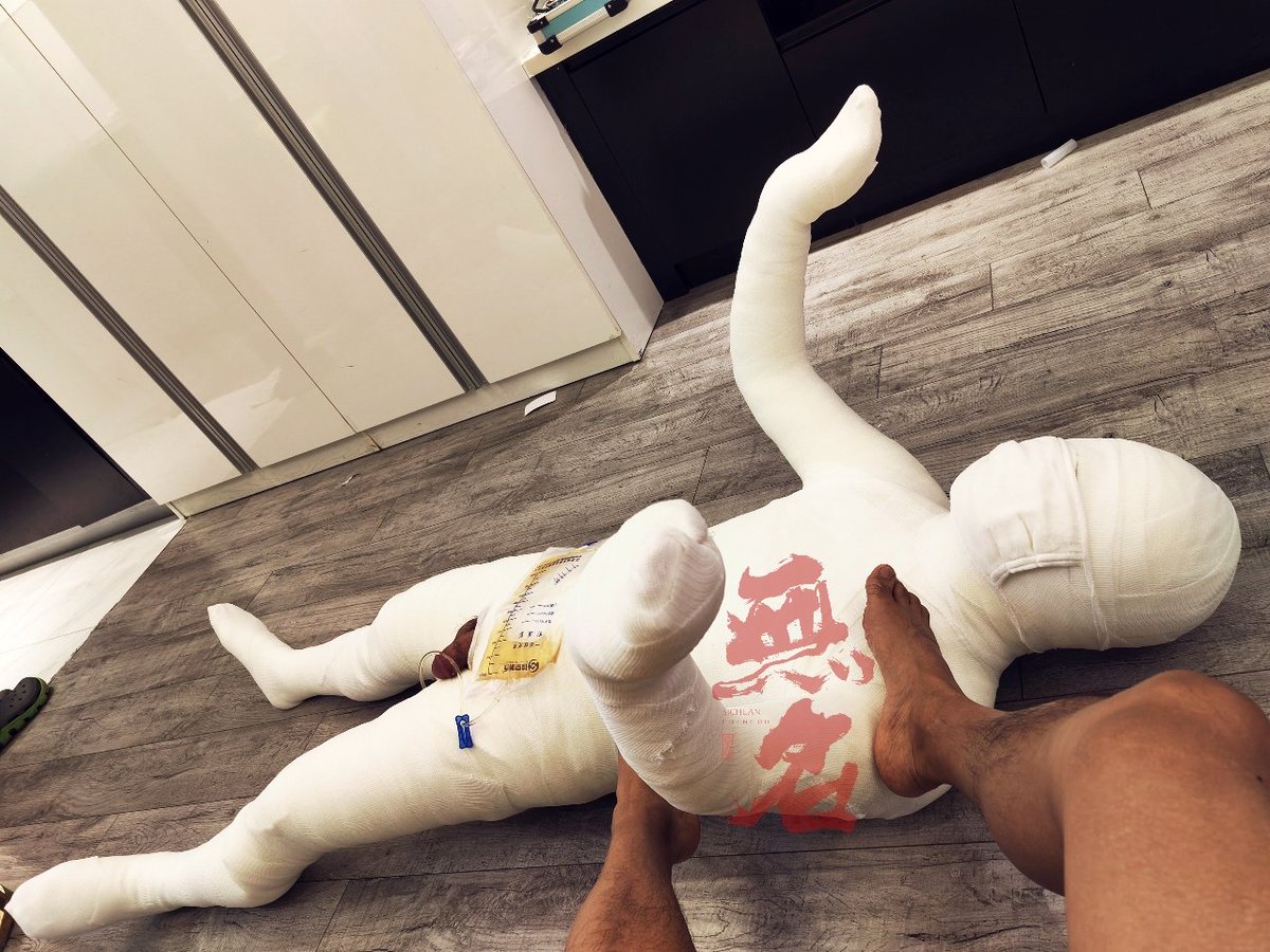 wuming20191's tweet photo. whole,body  polymer, bandages doll https://t.co/miKgEFAuWb