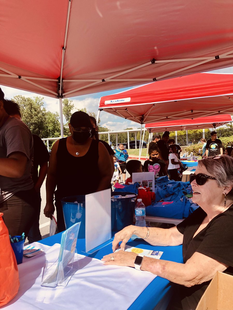 We had a great time meeting families &amp; sharing about our services available to LRSD students at the Chicot “Meet the Teacher” event this evening! <a href="/chicotlrsd/">Chicot Elementary-LRSD</a> <a href="/lrsd/">Little Rock School District</a> <a href="/DrJermallWright/">Jermall Wright</a> <a href="/PattiMartinLR/">Patti Martin</a>