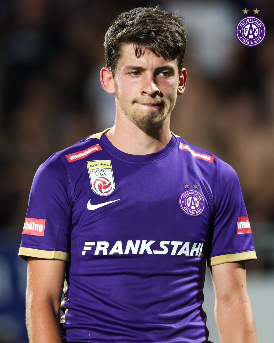 FKAustriaWien's tweet photo. Kopf hoch, Veilchen! 😬
Gekämpft bis zum Schluss, am Ende unglücklich.
#faklive #FAKFB #UEL https://t.co/FnSC6NB18h