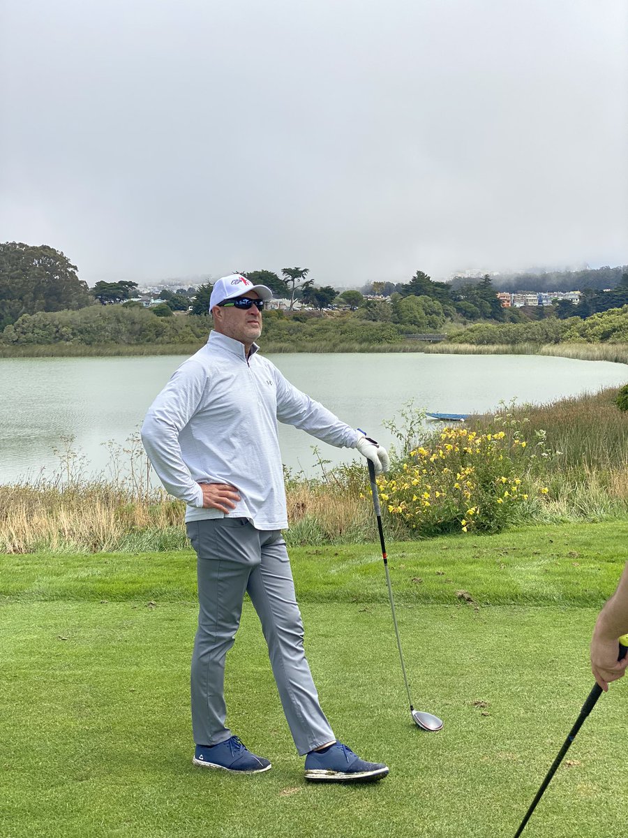 MannyActa14's tweet image. If you haven’t played golf listening to Toby Keith and John Cougar Mellencamp, you’re missing out. #Isaidit #HardingPark