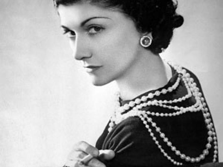 fuedicho's tweet photo. "La simplicidad es la clave de la verdadera elegancia".
Coco Chanel 
#Fuedicho https://t.co/Jha86QaBYW