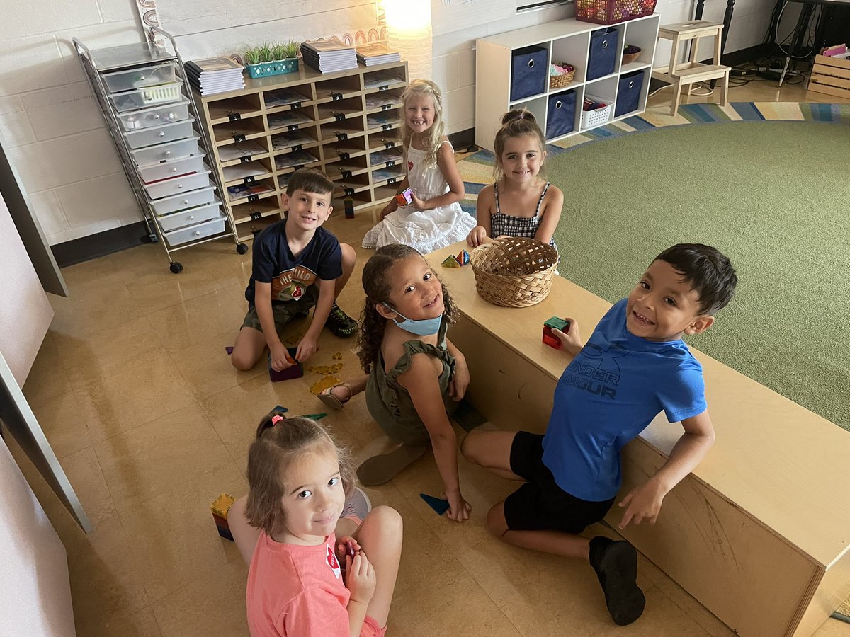 MrsEngel1st's tweet photo. Big smiles on our first day together! We got to write about what we are good at and practice rotating during center time! #hecsmagic https://t.co/yvkFKaxHzO