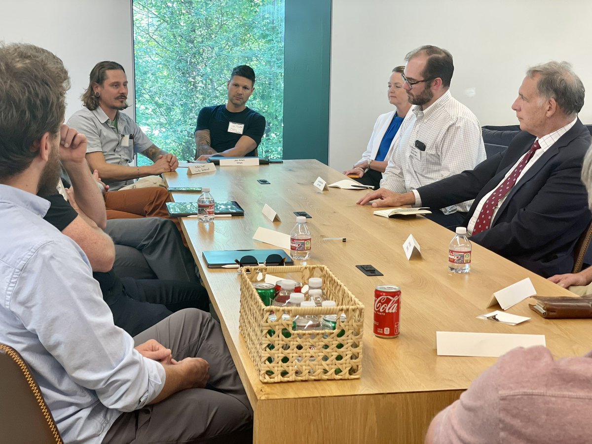 JohnBoozman's tweet photo. Ended #BustingMyBudget Day 3 in Bentonville at @UofACollab to talk with a great group of small business leaders about how everything from inflation to the supply chain and workforce issues is challenging them. Their input and experience was helpful to understand these problems. https://t.co/GJIDxIiJP7