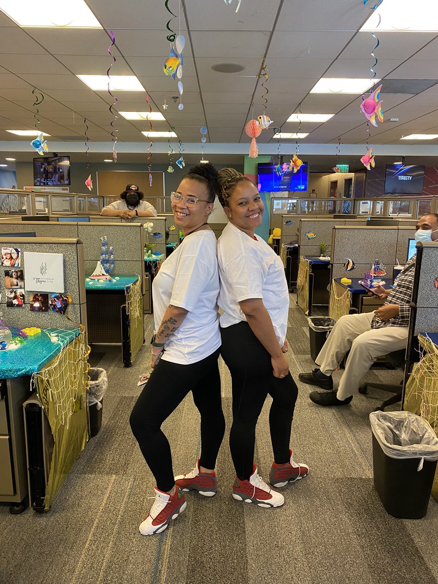 Twin Day here in Cerritos!!! <a href="/LatricebMSS/">Latrice Cerritos MSS</a> <a href="/Candace_m77/">Candace Marrs</a> @DanaColemanWil1 #CerritosPride #GuinningTogether #WinAs1Fam