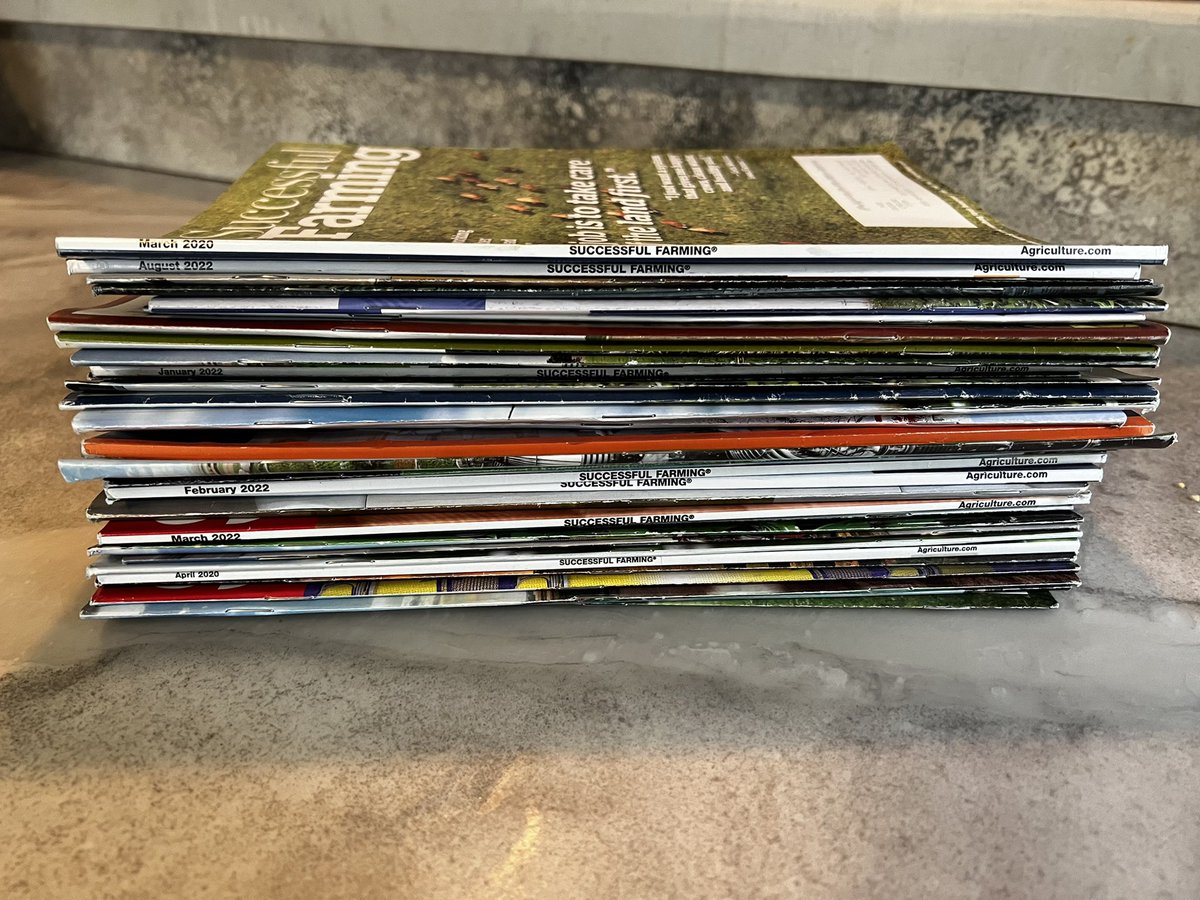 EmilyKenny96's tweet photo. When you get a new job covering agriculture and food production and your dad is a farmer so he sends you all of his farm magazines for story ideas. #thebest https://t.co/V6z3W7DDS7