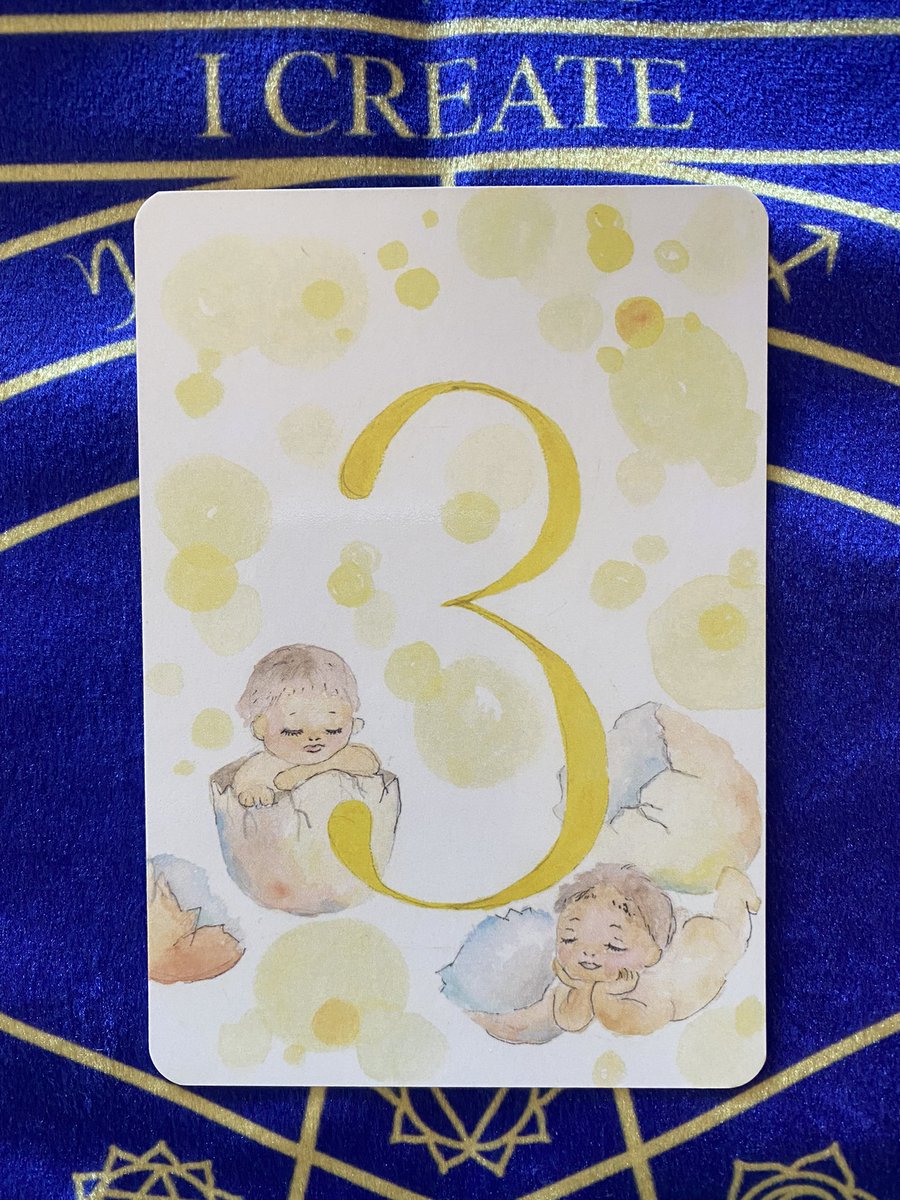 SouljourneyG's tweet photo. 今日の一枚「3」
引くときに思い浮かんだ4の数字
イエロー
・無邪気に五感の喜びを味わう
・軽やかなエネルギーを存分に体感する
#thegaiahouse
#septagram
#lifeisbeautiful
#souljourney https://t.co/yp80c5RDfT