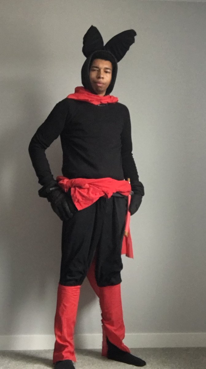 Swordtee40's tweet photo. Mao Mao Heroes of Pure Heart was a special show to my heart, that opened it up and gave me the gift to not be afraid to show my skills in art. Ranging from voice acting, art, and animation is still something I plan to make a return on. As a tribute, here's a cosplay throwback. https://t.co/9EJZnV6AKC