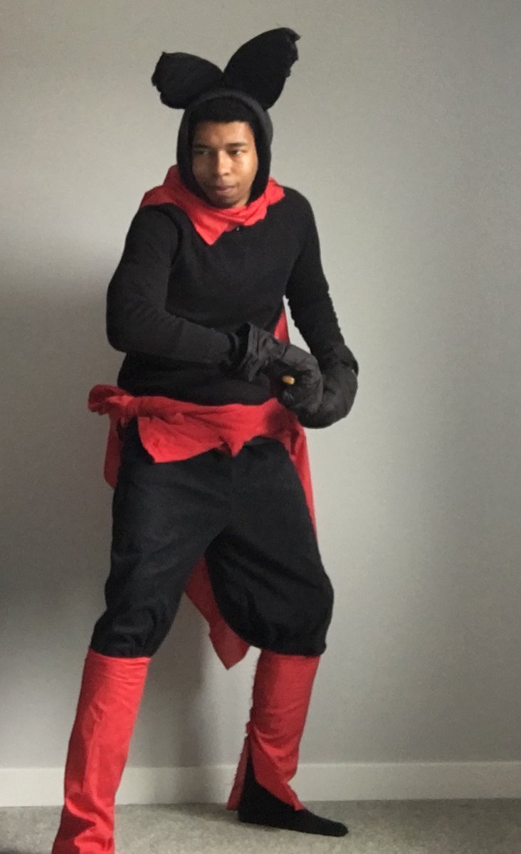 Swordtee40's tweet photo. Mao Mao Heroes of Pure Heart was a special show to my heart, that opened it up and gave me the gift to not be afraid to show my skills in art. Ranging from voice acting, art, and animation is still something I plan to make a return on. As a tribute, here's a cosplay throwback. https://t.co/9EJZnV6AKC
