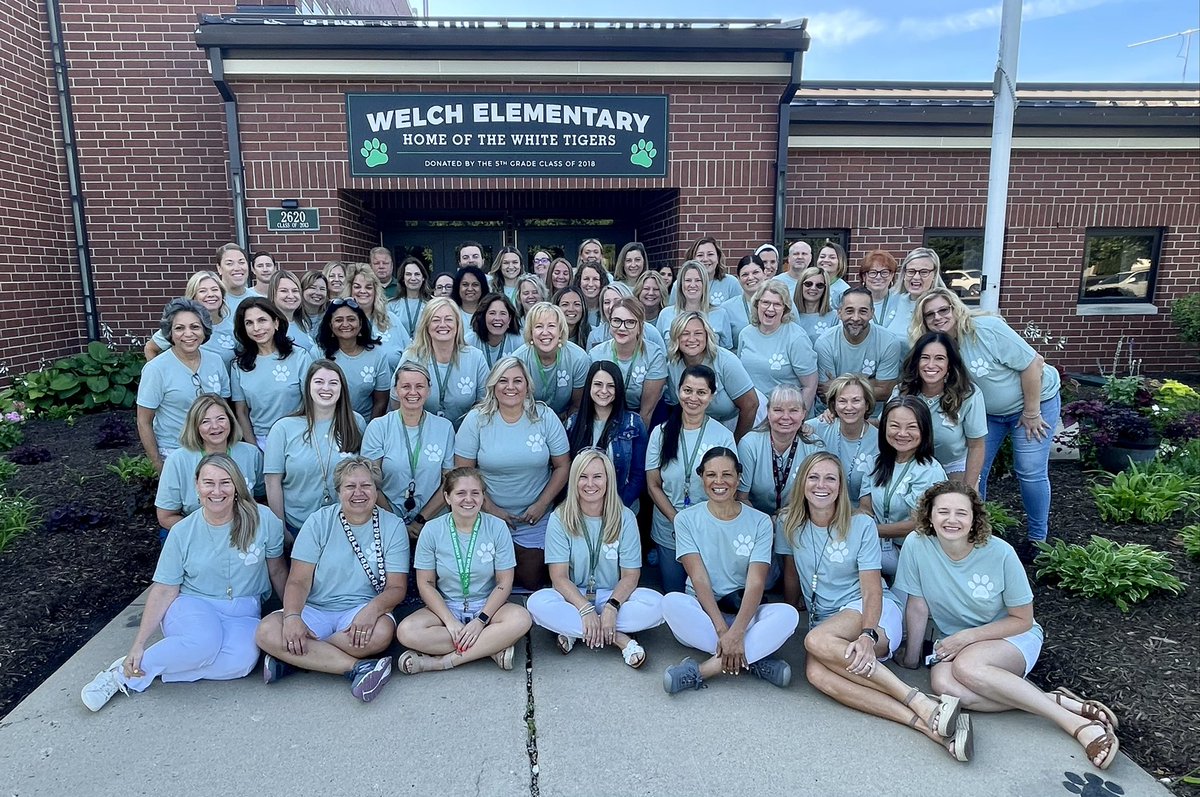 Welcome back White Tigers!  We are so happy to see you!  We get by with a little help from our friends!