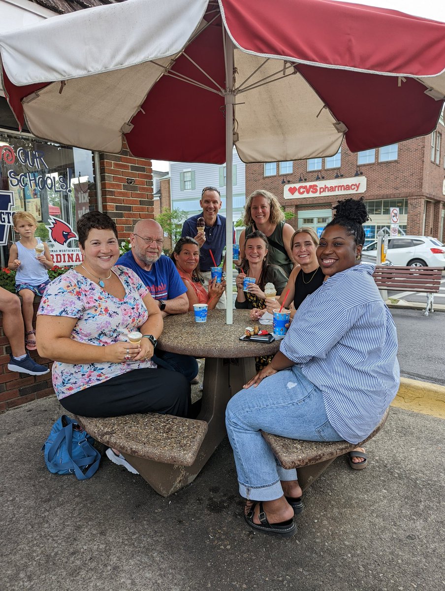 We love ice cream and Worthingway! Thank you @MissCressman6th for organizing 🍦>🍎#itsworthit