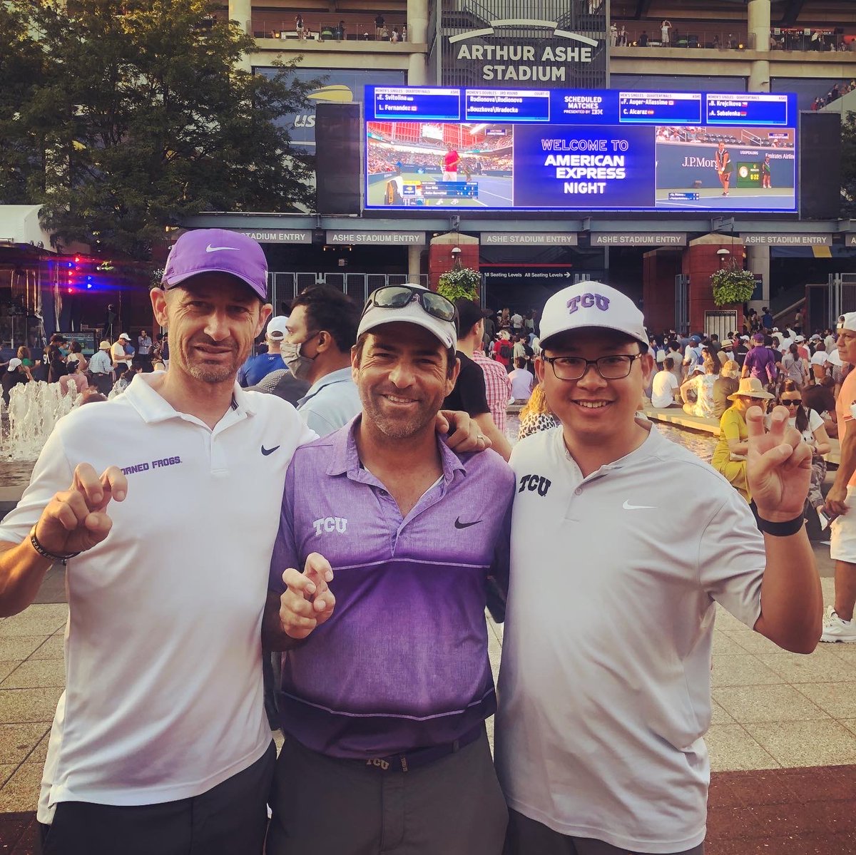 TCUMensTennis's tweet photo. We know our staff is the best and it's time the state of Texas knows it. 

Vote for Coach Roditi and Coach Bowen (best coach), Jonathan Pham (best stringer) and the Bayard H. Friedman Tennis Center (best large public facility). 

👇
https://t.co/bjUmnkS67G

#GoFrogs https://t.co/sGeTqGEQ3F
