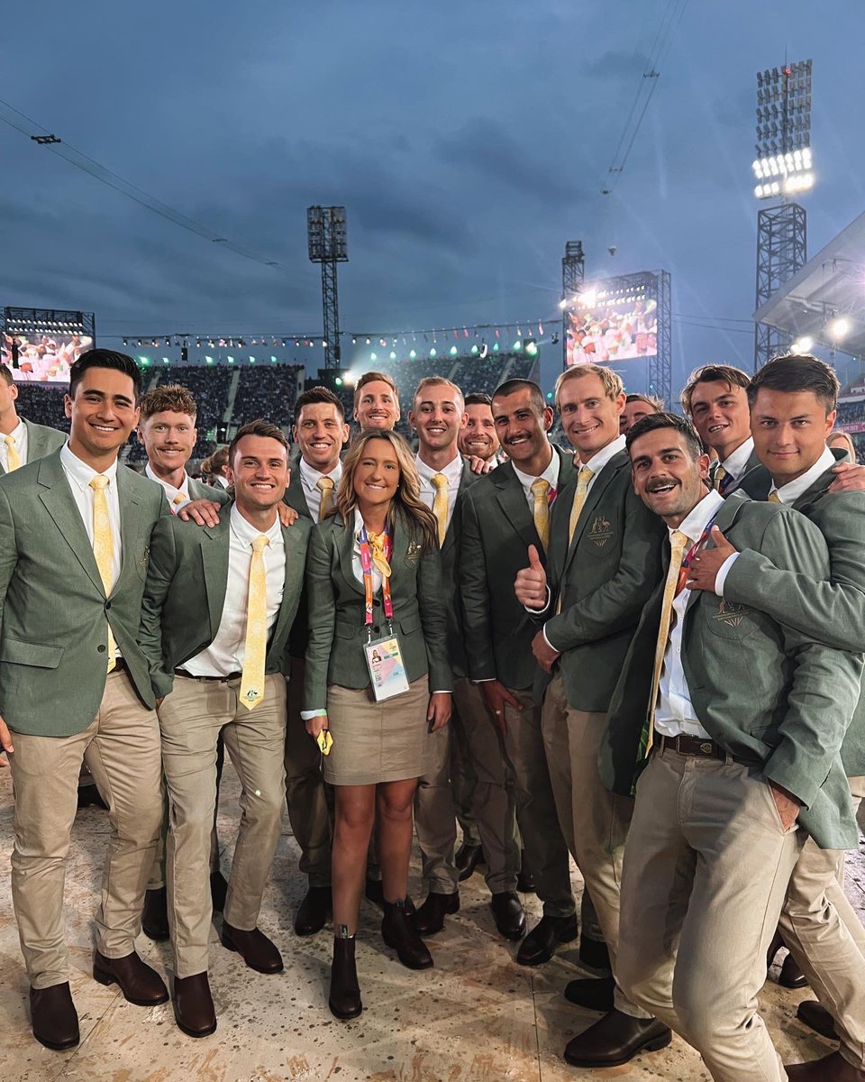 samokely's tweet photo. Finally taking a breath after a whirlwind @CommGamesAUS as part of the Australian HQ media team in Birmingham, telling the stories of our incredible athletes, through media liaison work with 8 sports &amp; helping the @Channel7 coverage. Loved living in the athlete village too🥇💪🇦🇺 https://t.co/cKOwK2KvDq