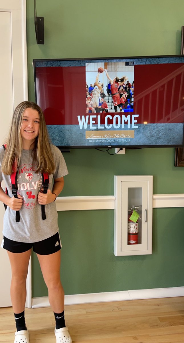 EmmaKateMcB17's tweet photo. I am very excited and blessed to announce that I have received my first offer to continue my athletic and academic career at @SouthArkStars! I would like to thank @coach_nateevans for giving me this opportunity! #SouthArkWBB #GoStars https://t.co/n1N3IBGSxF