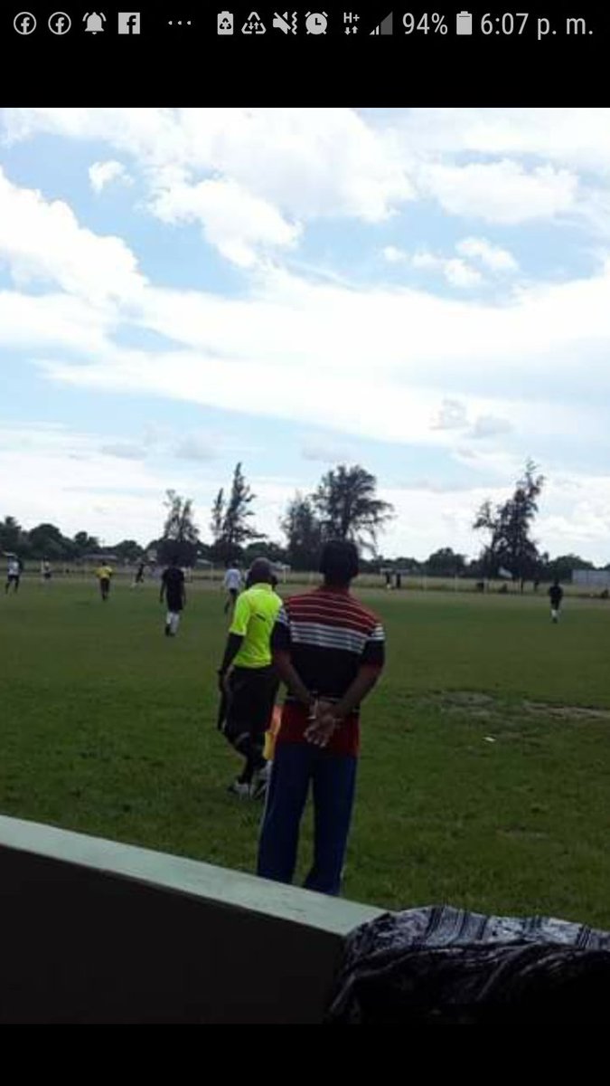En el municipio de los palacios se realizo el  juego de fútbol  entre los equipos de Viñales y Guane  gano guane 1por 0
<a href="/ILospalacios/">INDER LosPalacios</a> 
<a href="/Jorgelu86269831/">Jorge luis Perdomo</a> <a href="/AmauryJPR/">Amaury Jesús Padrón</a> <a href="/niurka08581204/">niurka</a> <a href="/2701Vocv/">Victor Cordero</a> <a href="/CMontiller/">Osvaldo C. Vento Montiller</a> <a href="/DaniellysPinar/">Daniellys Sánchez González</a>