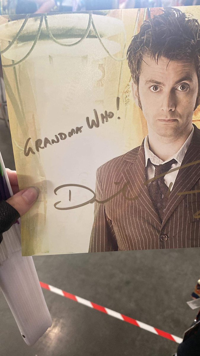 Dana_pool0831's tweet photo. A few years ago, my grandma watched her first episode of @bbcdoctorwho . Her story was so epic that @BBCAMERICA wished her a happy bday and she earned the nickname #grandmawho. I got to tell David tennant about it/her, and got his handwriting to get as a memorial tattoo https://t.co/jMF7PH0xoL