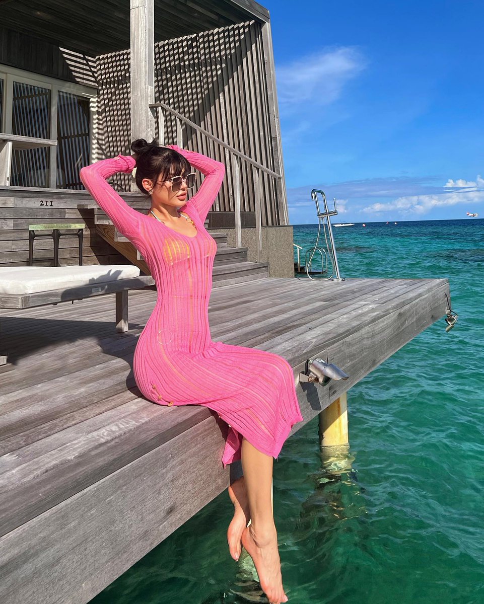 Eiraspage's tweet photo. Don't ask yourself what the world needs. Ask yourself what makes your life interesting and do it. Because what the world needs are living people. #travel #shopping @Yoga_Journal #movies #gucci #Charlotte #beachbody #relaxing #Pinkbaby #beautiful #happy https://t.co/riBP2phvy8