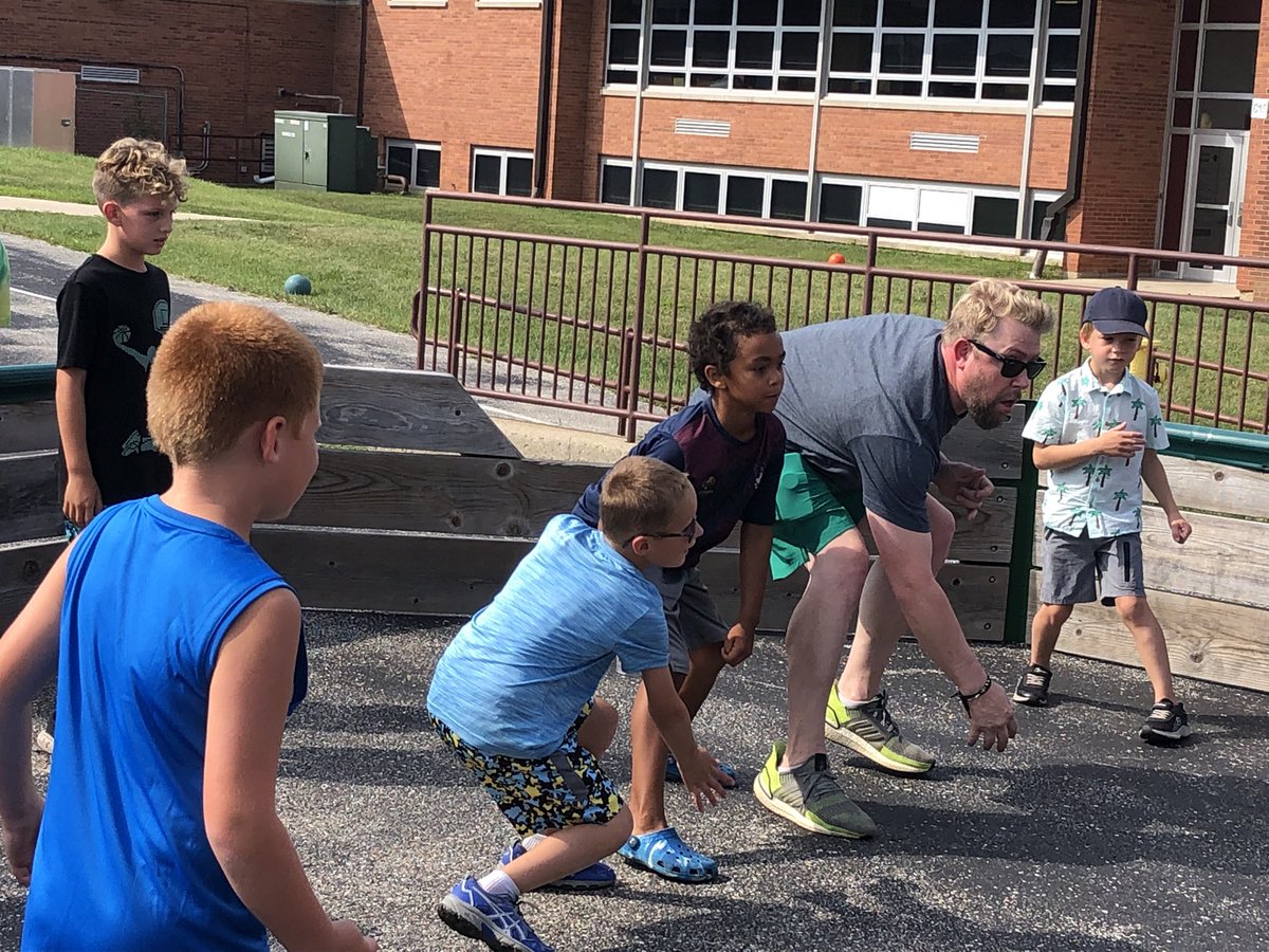 RobertMachak's tweet photo. Popsicles and Gaga and Dad Jokes and Friends and Playground and Summer Smiles with the Principal at @ElemWoodland50 this afternoon - excited for the start of the new school year! @Woodland50News https://t.co/juTlK7dVR8