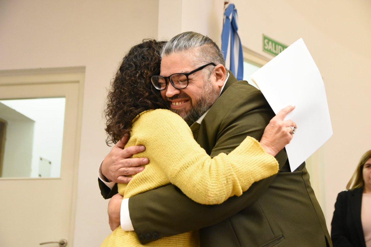 NormaLopezSF's tweet photo. 🙌🏽🌱 Junto a #CannabisArgentum, 
@SePlantan y #ArecRosario

👉🏽 Llevamos a cabo la primera charla introductoria al #CannabisMedicinal para concejalas, concejales, trabajadores y trabajadoras del Concejo Municipal #Rosario

Tenemos que seguir derribando mitos y prejuicios.

Abro 🧵 https://t.co/v1UxRCBmx8