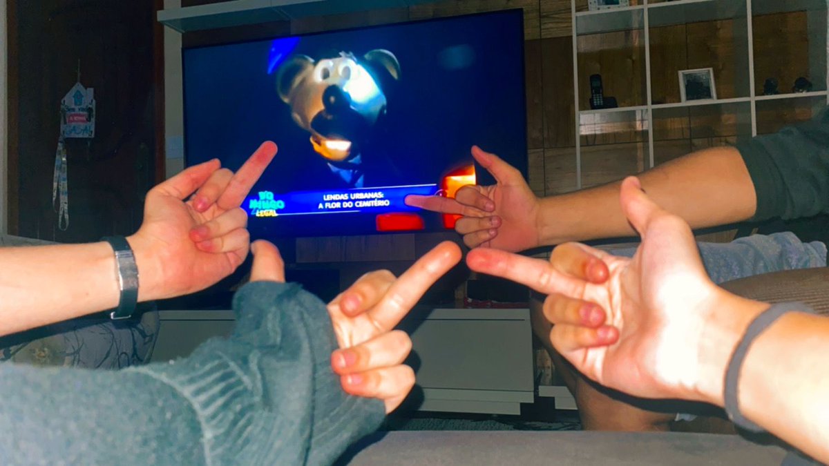 oderickdias's tweet image. eu e meus manos 🖕😡🖕 xaropinho