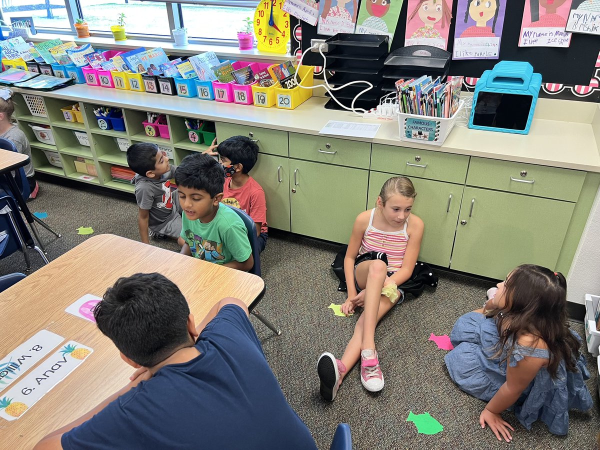 Cunningham_4th's tweet photo. We love having a first grade buddy class this year! Today students met their buddy and learned all about their interests. @nicholsfrisco #FISDmadetoshine https://t.co/Z8OPjZRwxo