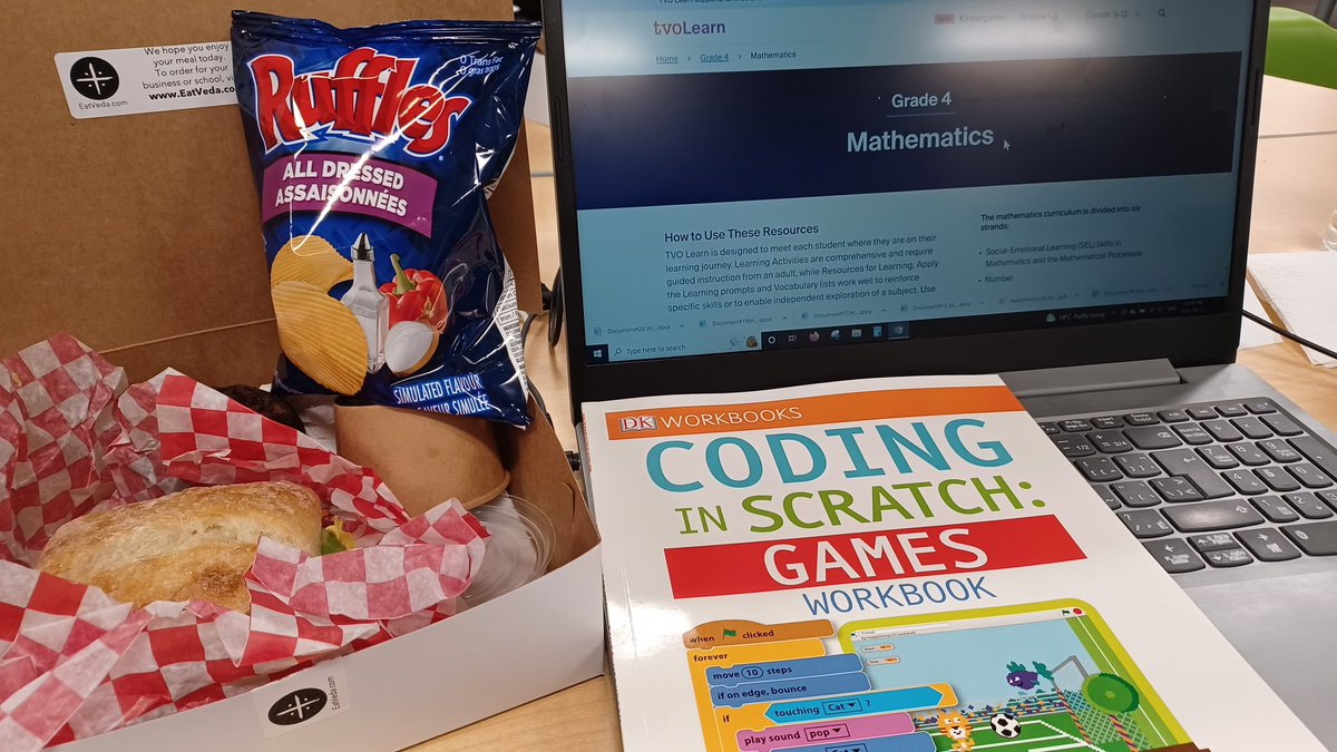 Wonderful FTF PD <a href="/UofTEngOutreach/">Engineering Outreach</a>!! Refresher for coding in curriculum, great tips for new science curriculum plus resources, and a chance to be hands-on with Dash. They didn't forget the free food and a free book 🤩 Thank you for understanding the hearts of teachers 🤣