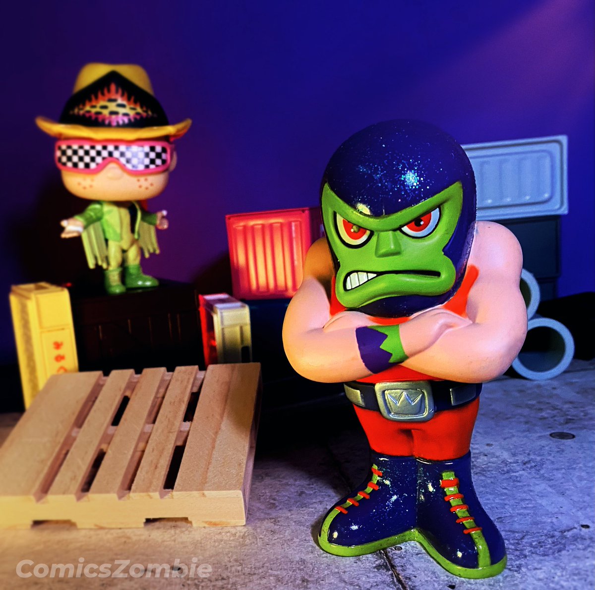 El Supremo is not a fan of Freddy’s showboating! #FunkoPhotoADayChallenge #funkopop #funkofreddy #elsupremo #spastikplastik #funkotbt #tbt #funkopop #funkofunatic @OriginalFunko #machoman #fotw