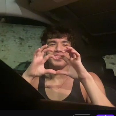 Flash9182's tweet photo. #NouvellePhotoDeProfil

@nzthecrack love you ♥️ https://t.co/KjohNzmYrY