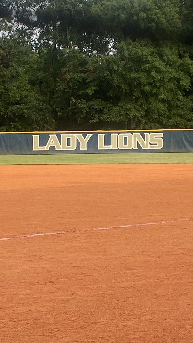 LCALionSoftball's tweet photo. Congratulations to our middle school softball team for their 16-8 victory today!!!@LCALionsSports https://t.co/C811YKmwN6