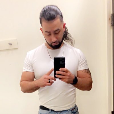 RealSalvi's tweet photo. #NewProfilePic https://t.co/kfibj13fEd
